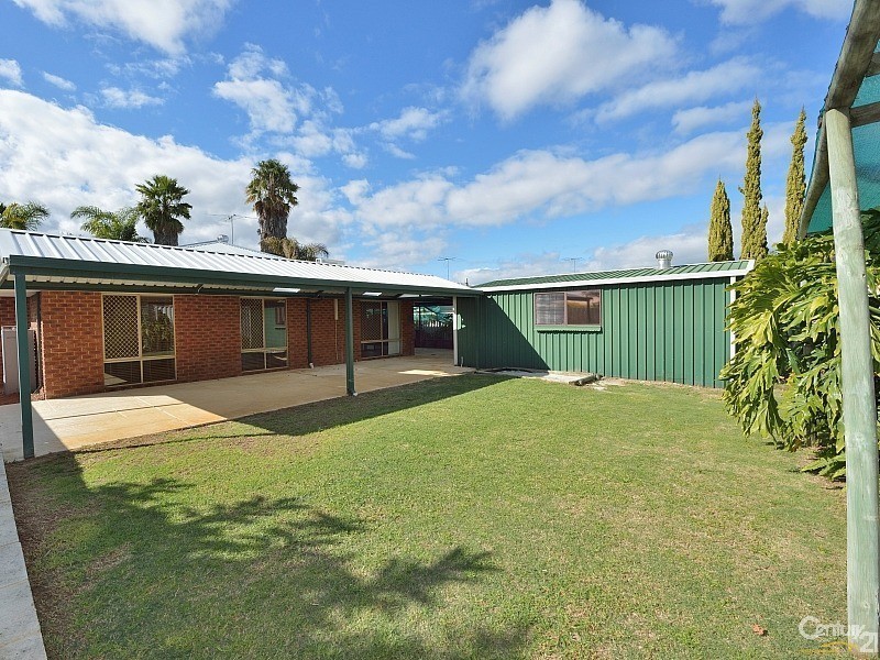 8 Nightingale Place, Greenfields WA 6210