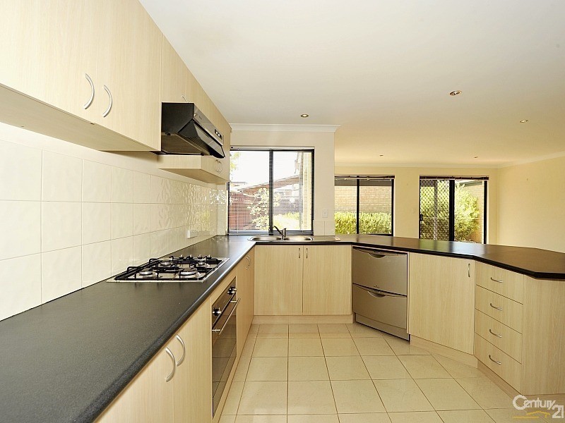 6/42 Shannon Road, Silver Sands WA 6210