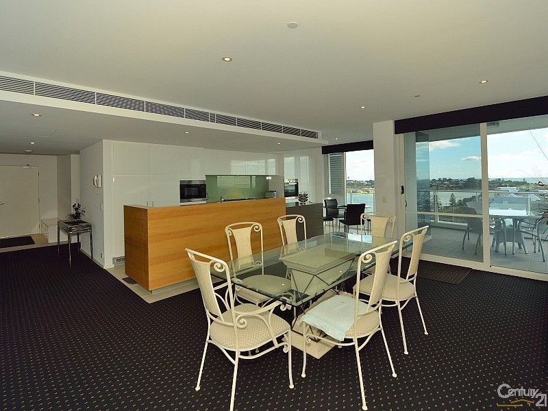 1101/3 Marco Polo Drive, Mandurah WA 6210