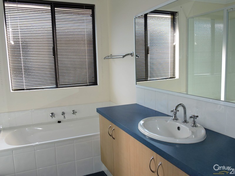 16 Walpole Way, Erskine WA 6210
