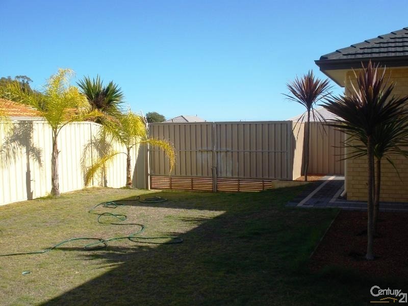 71 Nottely Crescent, Secret Harbour WA 6173