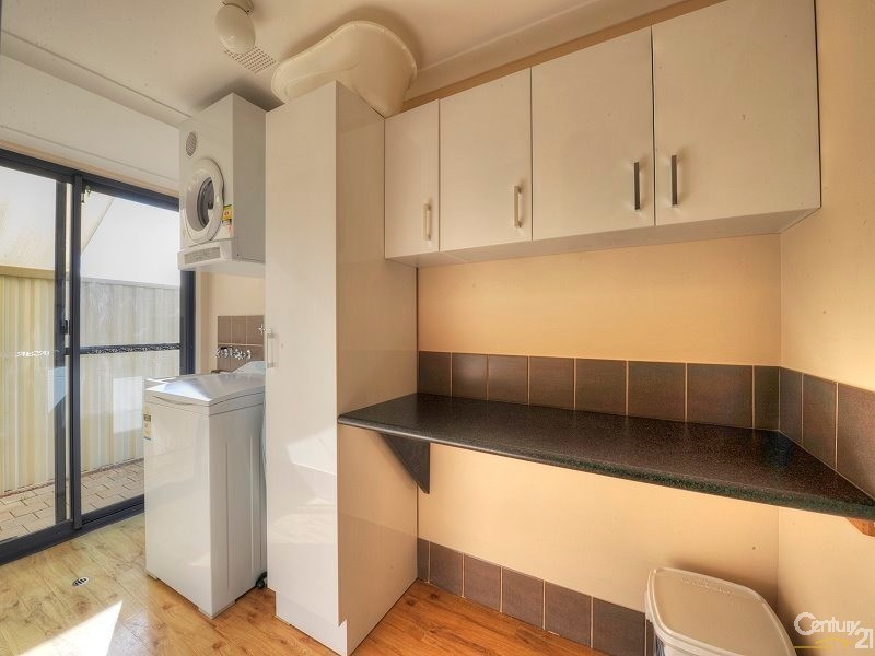 25 Guillardon Terrace, Madora Bay WA 6210