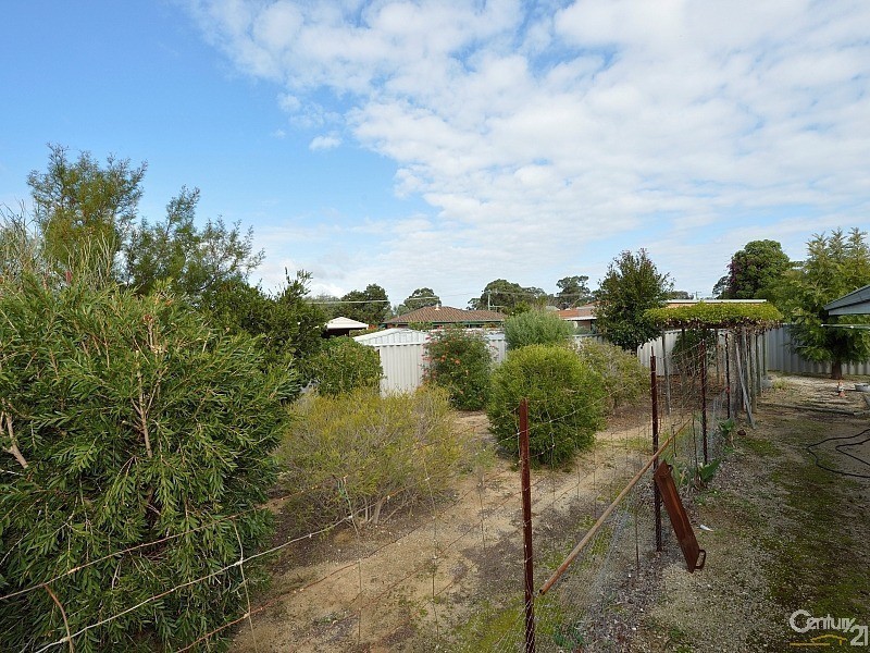 7 Bellbird Court, Greenfields WA 6210