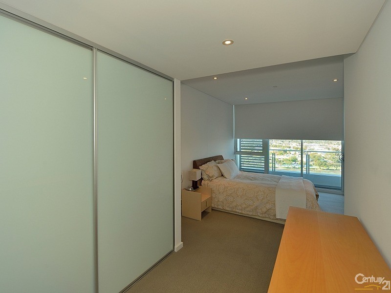 1302/3 Marco Polo Drive, Mandurah WA 6210