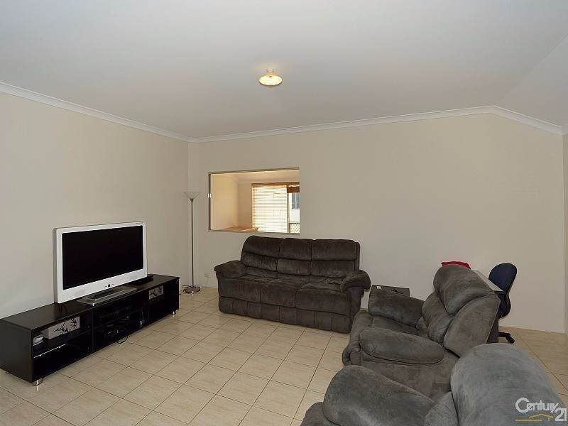 6 Hideaway Cove, Halls Head WA 6210