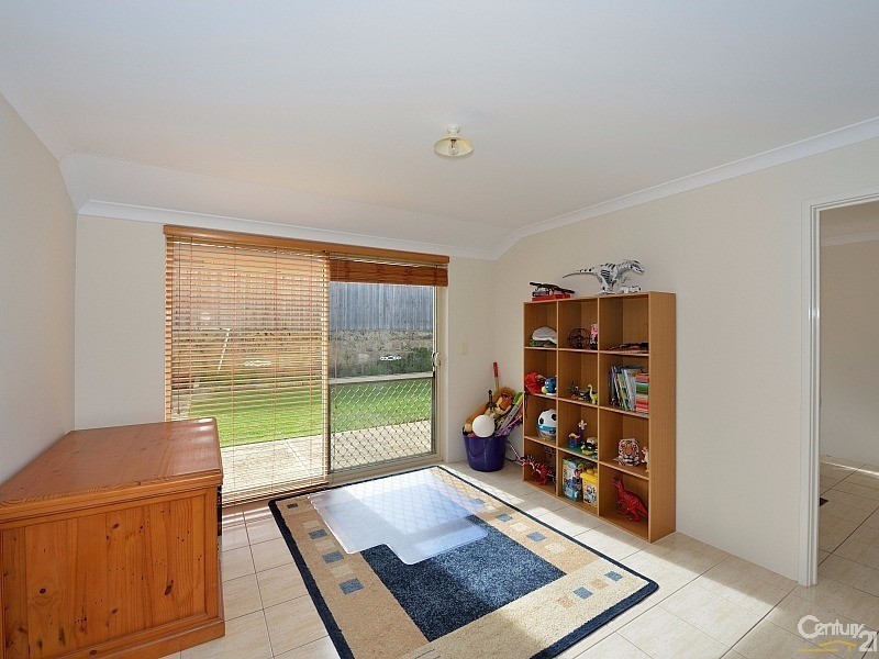 6 Hideaway Cove, Halls Head WA 6210