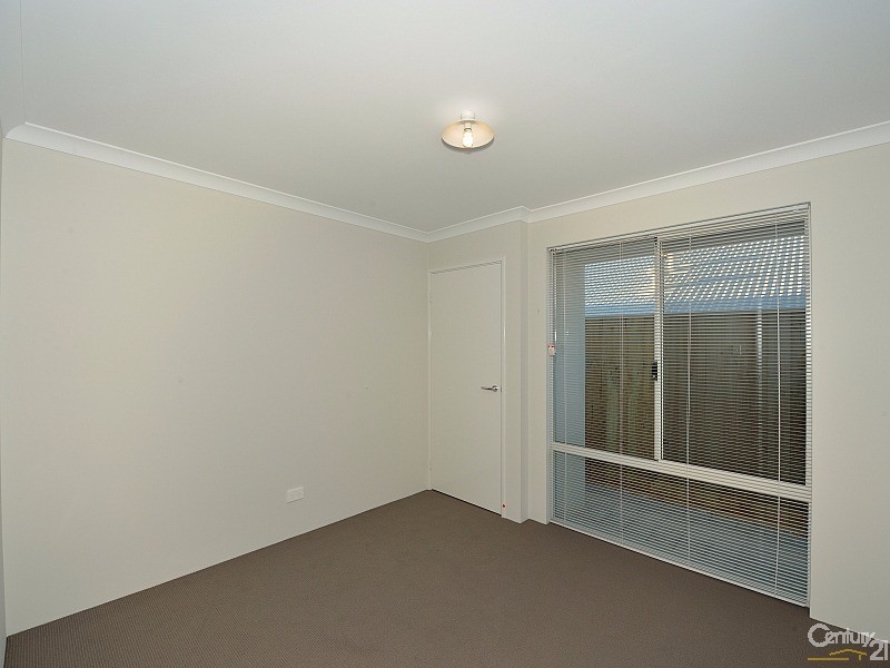 11 Rubus Vista, Halls Head WA 6210