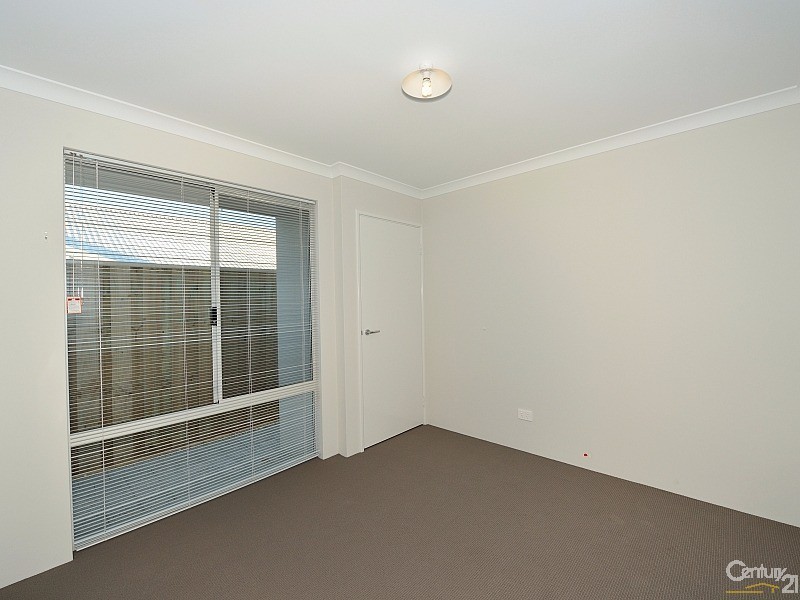 11 Rubus Vista, Halls Head WA 6210