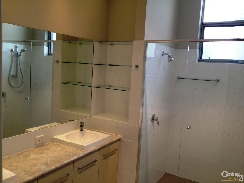 2B Treviso Mews, Mandurah WA 6210