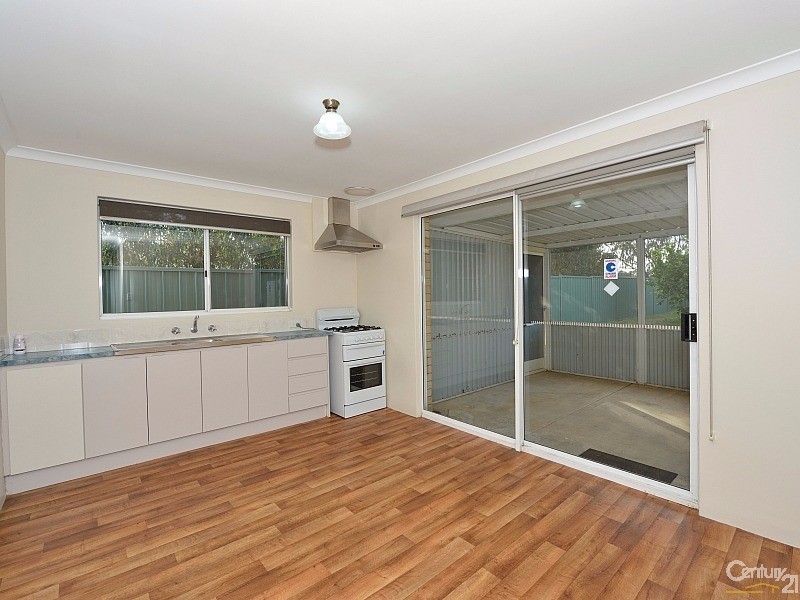 2 Flamingo Place, Greenfields WA 6210