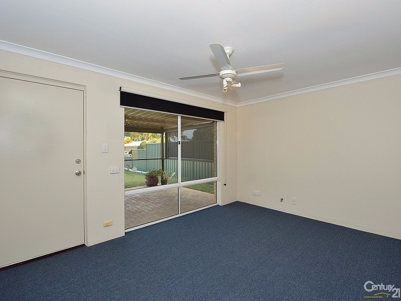 2 Flamingo Place, Greenfields WA 6210