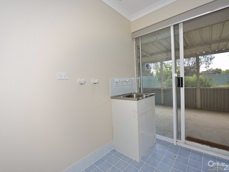 2 Flamingo Place, Greenfields WA 6210