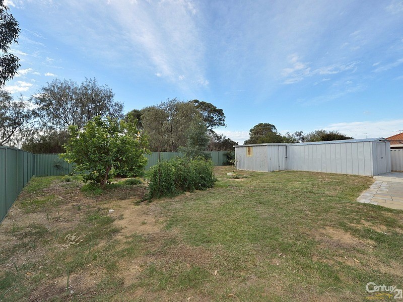 2 Flamingo Place, Greenfields WA 6210