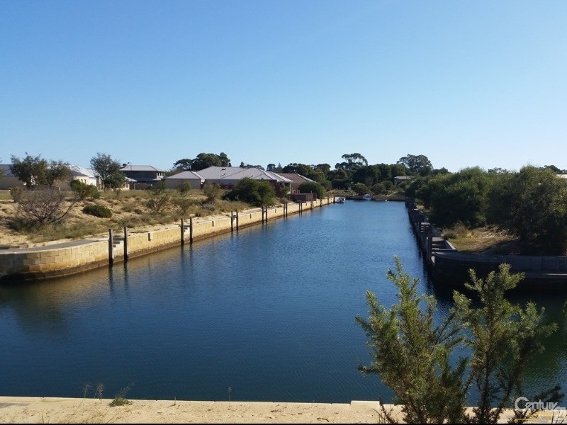 36 Bluemanna Drive, Wannanup WA 6210