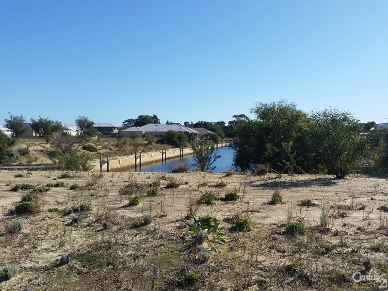 36 Bluemanna Drive, Wannanup WA 6210