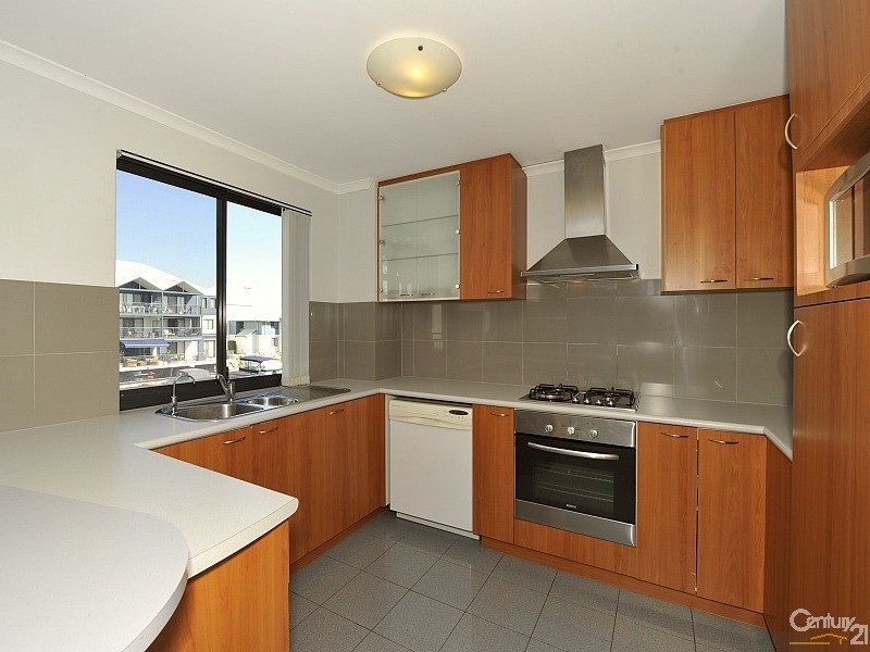 19/206 Mary Street, Halls Head WA 6210