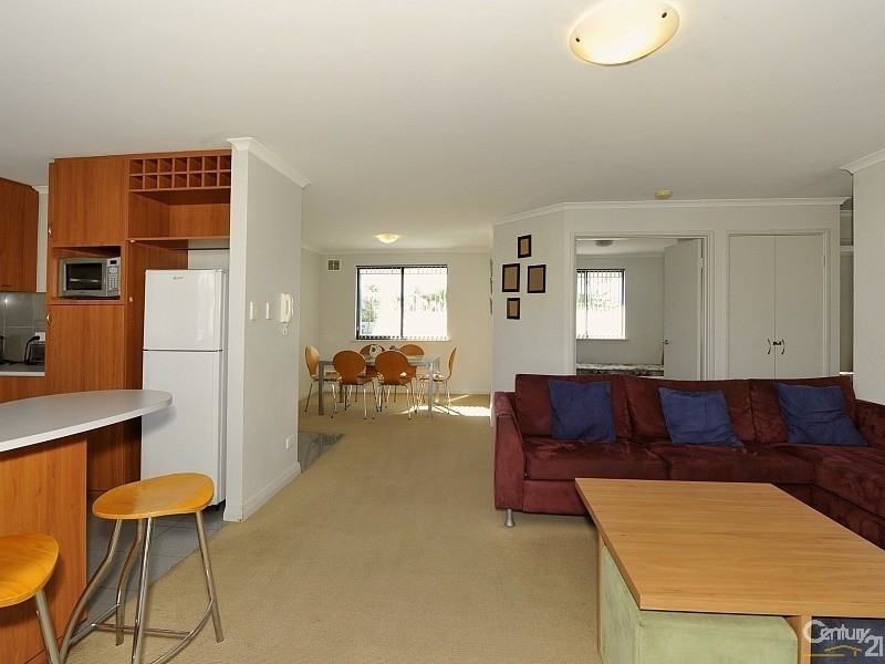 19/206 Mary Street, Halls Head WA 6210