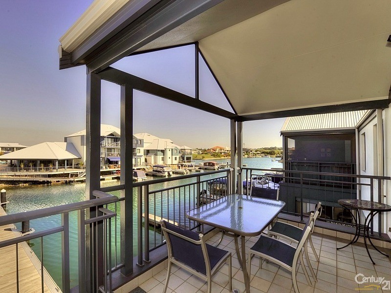 19/206 Mary Street, Halls Head WA 6210