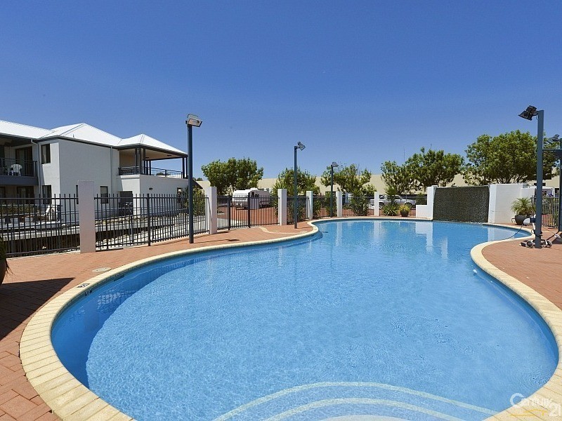 19/206 Mary Street, Halls Head WA 6210