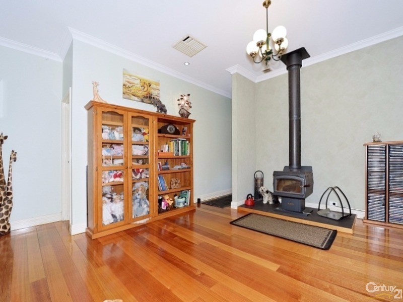 3 Redbank Rise, Greenfields WA 6210