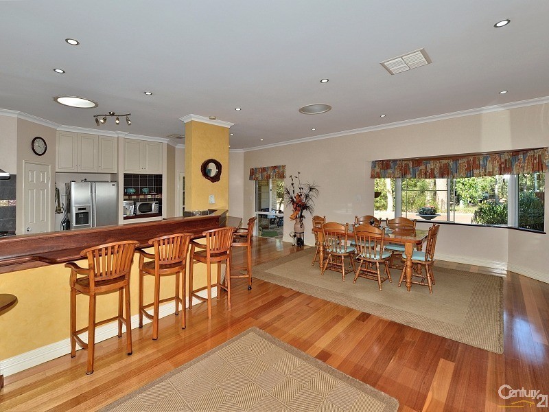 3 Redbank Rise, Greenfields WA 6210