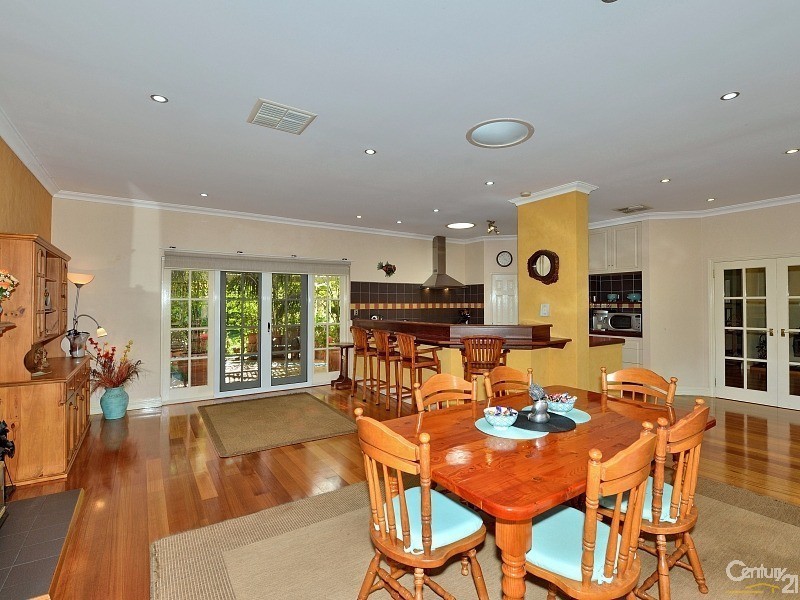 3 Redbank Rise, Greenfields WA 6210