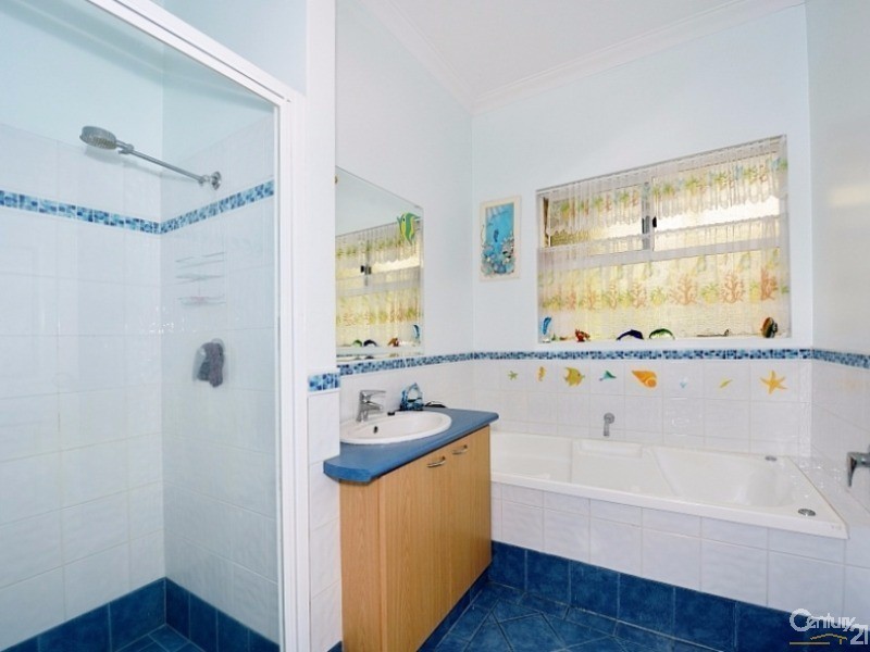 3 Redbank Rise, Greenfields WA 6210