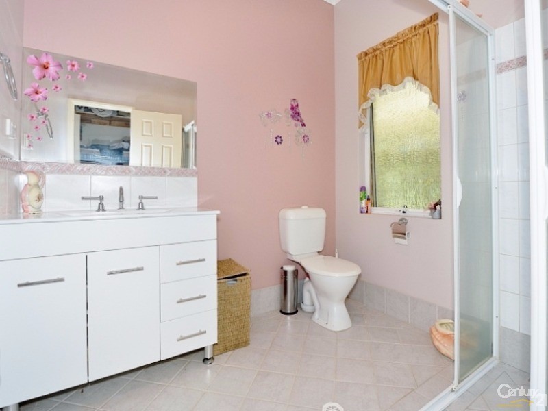 3 Redbank Rise, Greenfields WA 6210