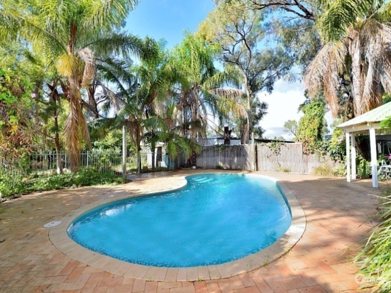 3 Redbank Rise, Greenfields WA 6210