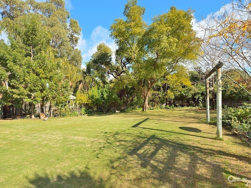 3 Redbank Rise, Greenfields WA 6210