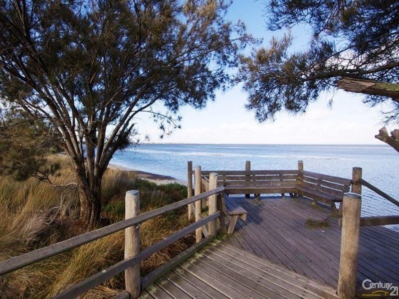 32 Coco Drive, Falcon WA 6210