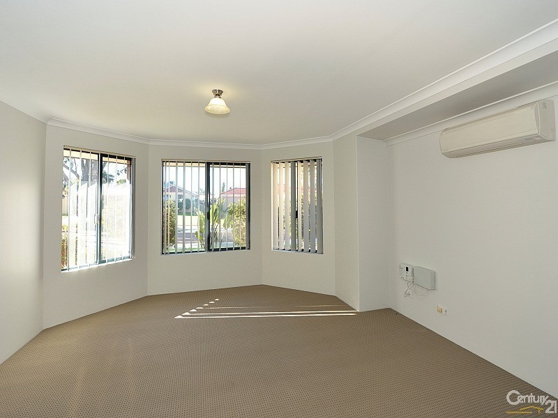 51 Pebble Beach Boulevard, Meadow Springs WA 6210