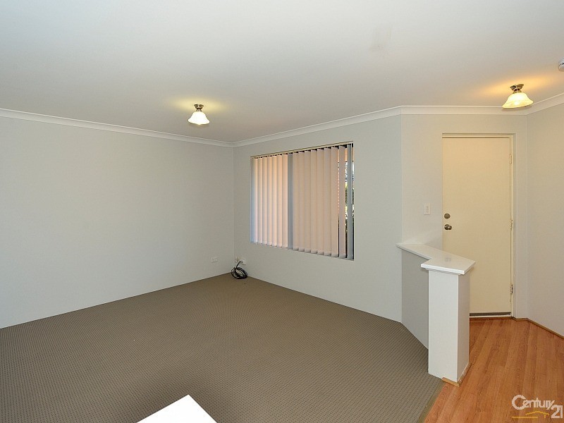 51 Pebble Beach Boulevard, Meadow Springs WA 6210