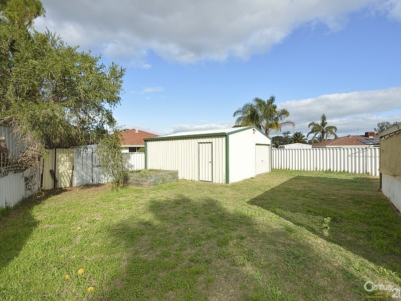 42 Cambridge Drive, Greenfields WA 6210