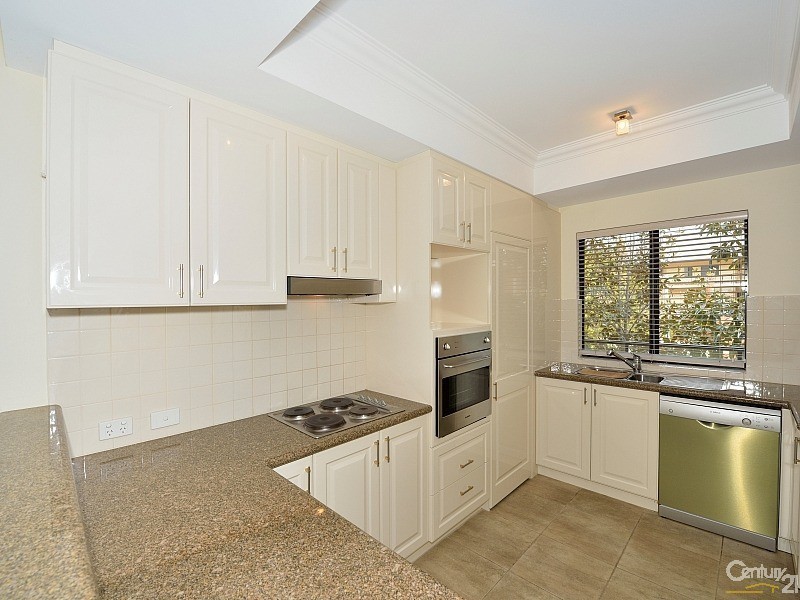 33/37 Dolphin Drive, Mandurah WA 6210