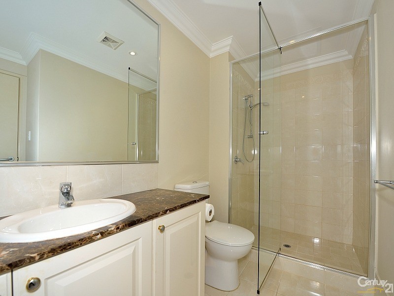 33/37 Dolphin Drive, Mandurah WA 6210