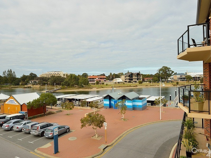 33/37 Dolphin Drive, Mandurah WA 6210