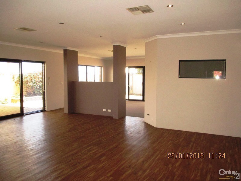 8 Tammin Court, Dawesville WA 6211