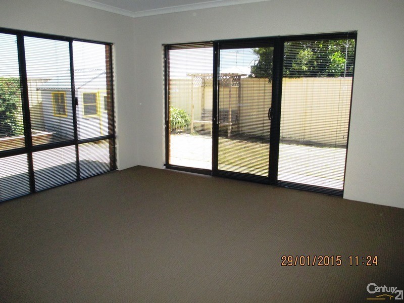 8 Tammin Court, Dawesville WA 6211