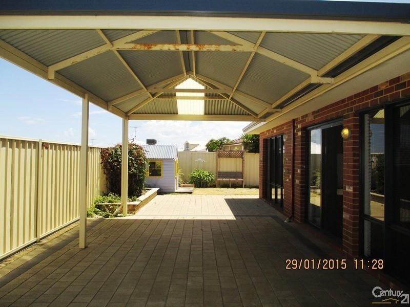 8 Tammin Court, Dawesville WA 6211