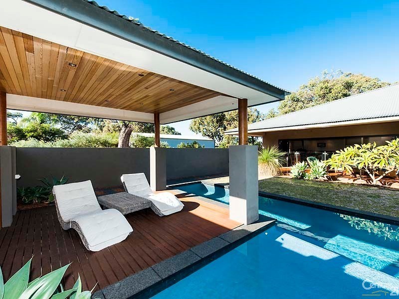 160 Pleasant Grove Circle, Falcon WA 6210