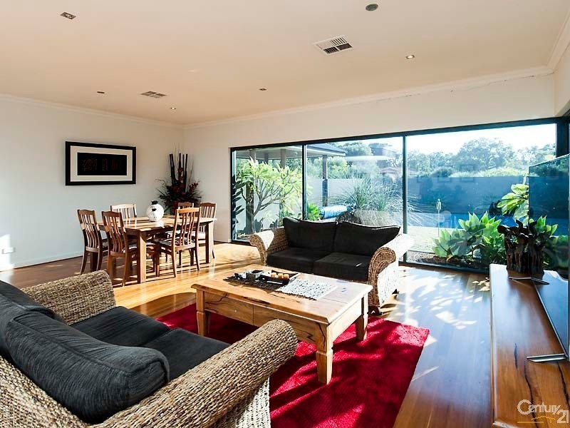 160 Pleasant Grove Circle, Falcon WA 6210