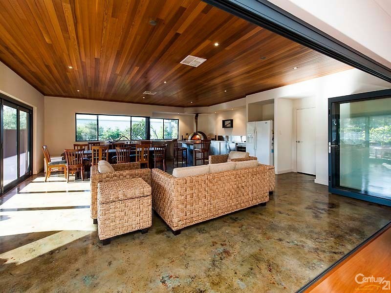 160 Pleasant Grove Circle, Falcon WA 6210