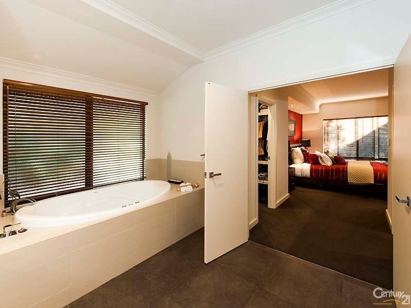 160 Pleasant Grove Circle, Falcon WA 6210