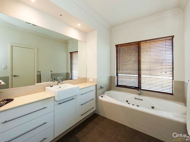 160 Pleasant Grove Circle, Falcon WA 6210