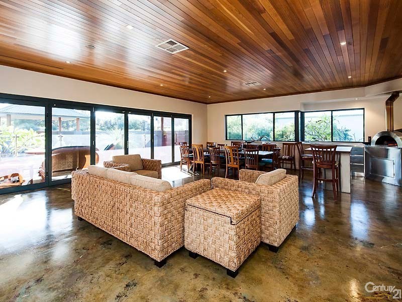 160 Pleasant Grove Circle, Falcon WA 6210