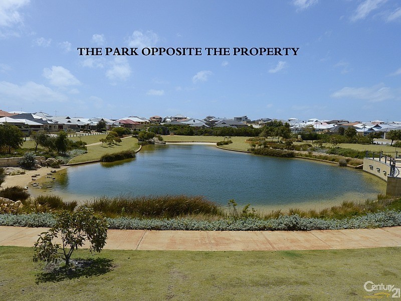 27 Buttercup Parkway, Halls Head WA 6210