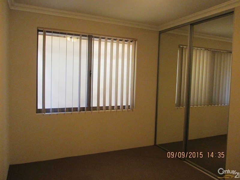 22 Wuraling Pass, Wannanup WA 6210