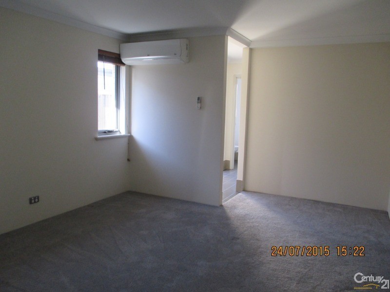 287 Peelwood Parade, Halls Head WA 6210