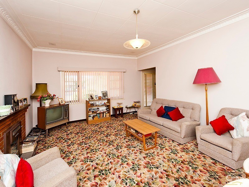 69 Tuckey Street, Mandurah WA 6210